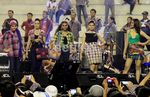 Fesyen Show Kotak-kotak Para Relawan Jokowi