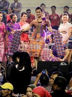 Fesyen Show Kotak-kotak Para Relawan Jokowi