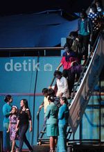 Aksi Choky dan Zizi Main Opera Batak