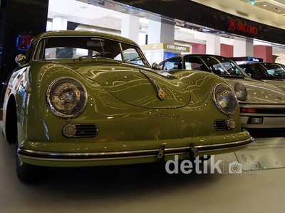 Pameran Mobil Klasik Porsche