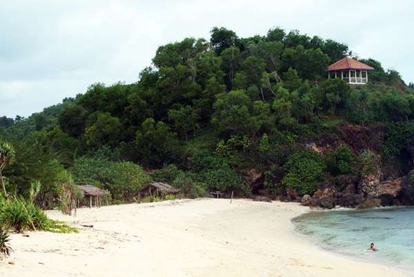 Pantai Ngandong Si Cantik Yang Tersembunyi Di Gunungkidul