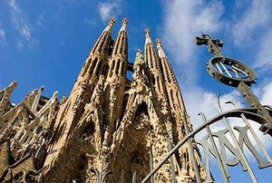 Bangunan Paling Unik, Nyentrik dan Ikonik di Barcelona