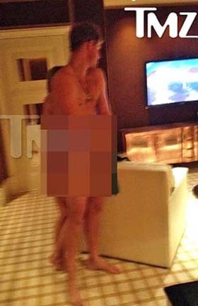 10 Kabar Terheboh Selebriti Dunia Saat Ini (1)