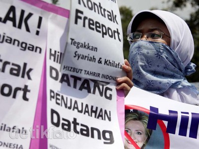 Kedatangan Hillary Clinton ke Jakarta Diprotes