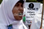Kedatangan Hillary Clinton ke Jakarta Diprotes