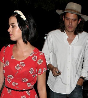Dikabarkan Putus, John Mayer dan Katy Perry Mesra di Festival Musik