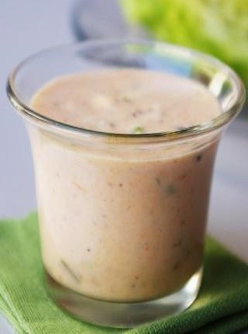 6 Saus Salad Favorit Di Dunia Yang Bikin Salad Jadi Enak