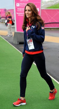 Kate Middleton tampil dengan gaya sporty. (Stefan Rousseau-WPA Pool/Getty Images).