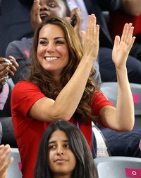 Dengan gaya sportynya, istri Pangeran William itu tetap cantik. (Chris Jackson/Getty Images).