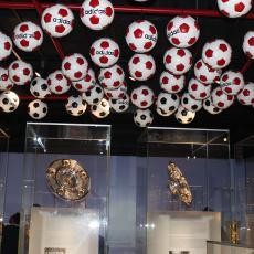 Melihat-lihat dari Dalam Museum Bayern Munich
