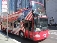 Di San Fransisco, AS, traveler bisa mencoba bus Hop-on Hop Off untuk tamasya singkat keliling kota. (Nisa/detikTravel)