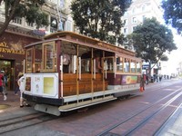 Trem adalah kendaraan umum paling antik yang masih dilestarikan di San Fransisco. Trem adalah ikon kota ini selain Golden Gate (Nisa/detikTravel)