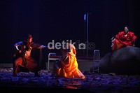 Repertoar Gandamayu akan dipentaskan pada 4-5 September 2012.