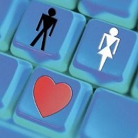 Pose Mesum di Depan Pacar Online Berujung Pemerasan