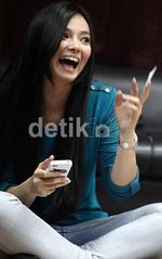 Kecantikan Alami Asmirandah