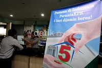 Permata Bank memberikan dua layanan unik kepada nasabah, dimana pelayanan ini satu-satunya dan pertama di Indonesia, yaitu garansi waktu tunggu teller 8 menit dan jaminan proses KPR 5 hari.