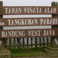 Tidak Tahu Ditutup, Wisatawan Tetap Datangi Tangkuban Parahu