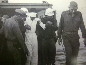 Siapa Fotografer yang Mengambil Gambar Eksekusi Kartosoewirjo?