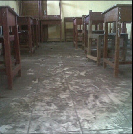 Aktivitas SMP di Kukar Terganggu Gara-gara Kelas Bertabur Debu Batu Bara