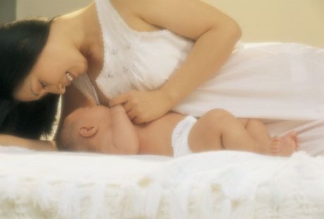 Payudara Bakal Awet Muda Kalau Rajin Menyusui