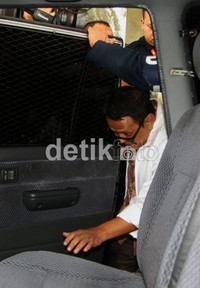 Selain Kosasih, tersangka lain Jacobus juga diperiksa KPK. Baik Jacob dan Kosasih hari ini hadir untuk memenuhi panggilan KPK, guna menandatangani kelengkapan berkas. Ramses/detikcom.