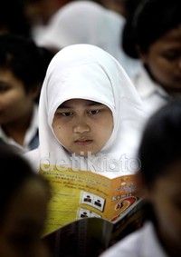 Sosialisasi tersebut guna memberikan pendidikan bagi pemilih pemula dan menciptakan pemilih cerdas.