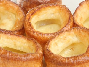 Puding Hangat dan Gurih Khas Yorkshire