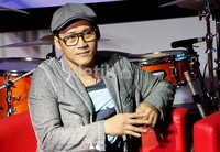 Berusia 41 tahun, Nugie tetap tampak muda.