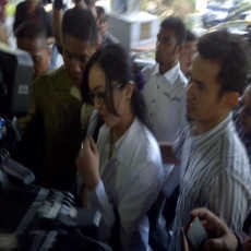 Jaksa Mendakwa Angie Terima Uang Rp 12 M Lebih dari Permai Group