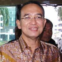  Bawa 41 Kotak Berkas, Suryadharma Daftarkan PPP ke KPU