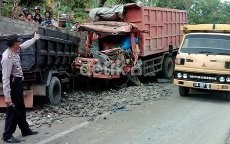 Kecelakaan 3 Truk di Banyumas Sebabkan 5 Orang Terluka