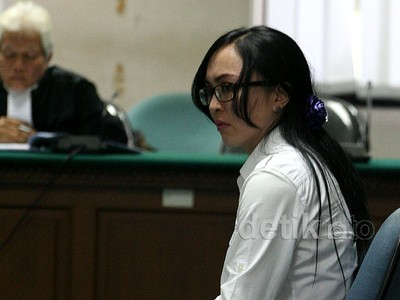 Angie Jalani Sidang Perdana