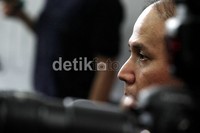 Menurut Karo Penmas Mabes Polri Brigjen Pol Boy Rafli Amar, polisi belum bisa memastikan apakah Thorik terkait jaringan Solo.