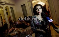 Mayangsari saat menghadiri acara ulang tahun Amora Lemos yang ke-1 pada Rabu (5/9/2012).