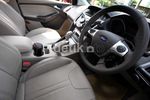 Ini Dia Mobil Ford Yang Bisa Parkir Sendiri