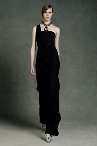 Donna Karan, Resort 2013. New York Fashion Week 2013. [dok. Donna Karan]