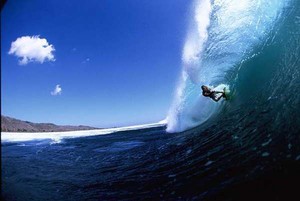 2 Surga Surfing di Nusa Tenggara Barat