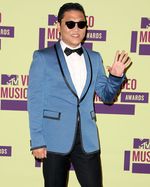 Saat Psy Hadir di MTV VMA 2012