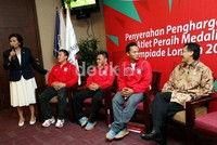 Triyatno dan Eko Yuli Irawan, akan memanfaatkan sebaik-baiknya bonus yang diberikan oleh tim Indonesia. Selain itu, bonus ini juga menjadikan pacuan semangat untuk berprestasi lebih baik di Olimpiade Rio 2016.