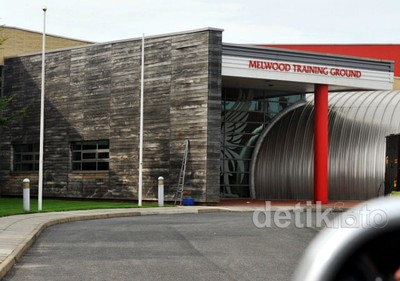 Mengintip Kantor Liverpool di Melwood