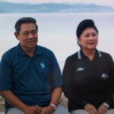 Nyaris Tanpa Jeda