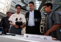 Karya siswa SMA menarik perhatian Direktur Jenderal Pengembangan Ekspor Nasional Kementerian Perdagangan Gusmardi Bustami.
