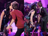 Lagi-lagi si cantik Katy Perry membuat sensasi. Ia mencium Niall dan Harry One Direction saat mempersembahkan piala Best Pop Video untuk lagu What Makes You Beautiful di ajang MTV Video Music Awards 2012. Tentu saja kejadian itu membuat semua penonton (terutama perempuan) histeris. Getty Images.