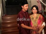 Ussy Sulistyawaty Gelar Pengajian 7 Bulan Kehamilan