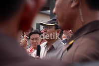 Seusai dari wisma atlet, Wapres Boediono menerangkan bahwa 50 persen kapasitas wisma bisa ditempati. Pasokan air, catering, dan juga listrik sudah tersedia hingga tak ada alasan untuk mengeluh lagi. Lucas Aditya/detikSport.