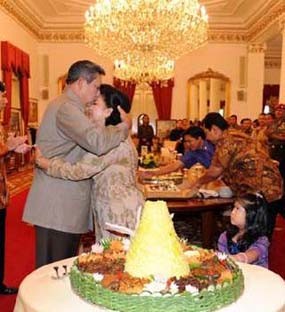 Kunker ke Pacitan, Mendikbud Pimpin Doa untuk Ultah SBY