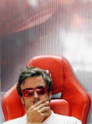 Alonso Kehilangan Pole Mudah