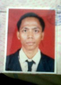 Thorik Menyerahkan Diri dengan Memakai Wig