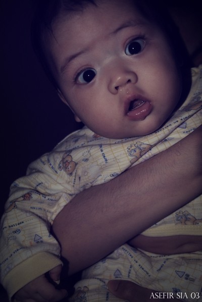 Hoppipolla Near Anugrah, 8 Bulan, Lelaki