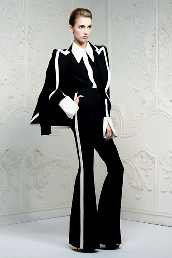 Alexander McQueen, Resort 2013. Paris Fashion Week 2013. [dok. Alexander McQueen]